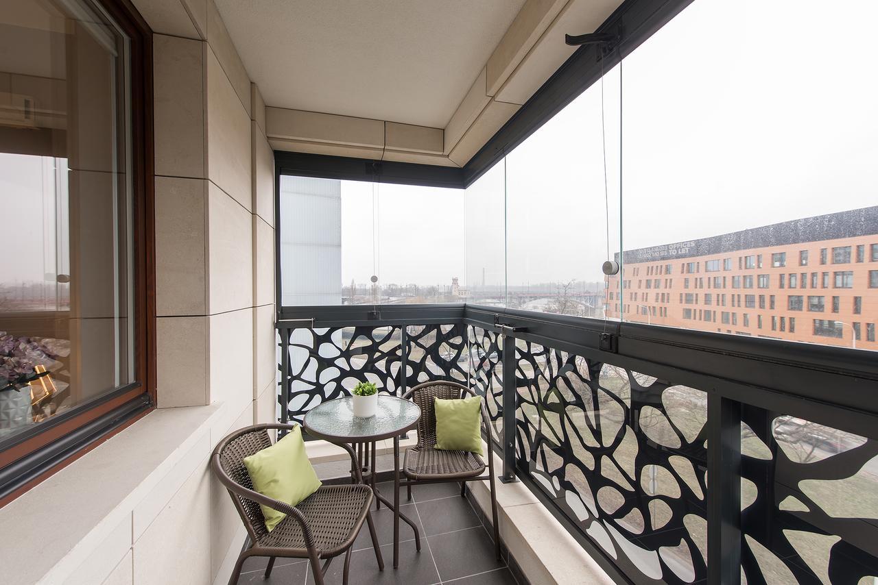 P&O Serviced Apartments Solec Warschau Buitenkant foto