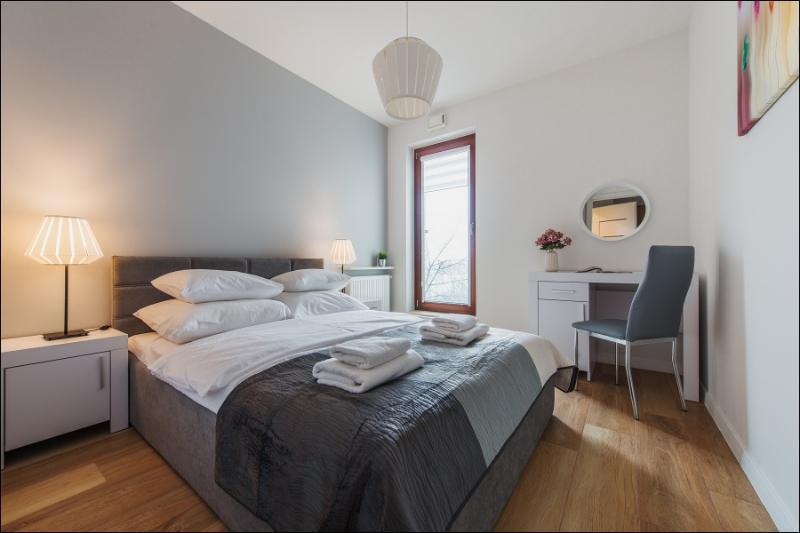 P&O Serviced Apartments Solec Warschau Buitenkant foto