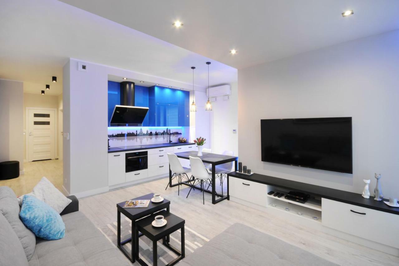 P&O Serviced Apartments Solec Warschau Buitenkant foto