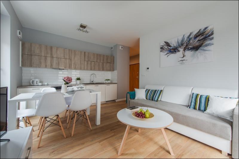 P&O Serviced Apartments Solec Warschau Buitenkant foto