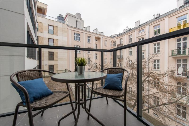 P&O Serviced Apartments Solec Warschau Buitenkant foto