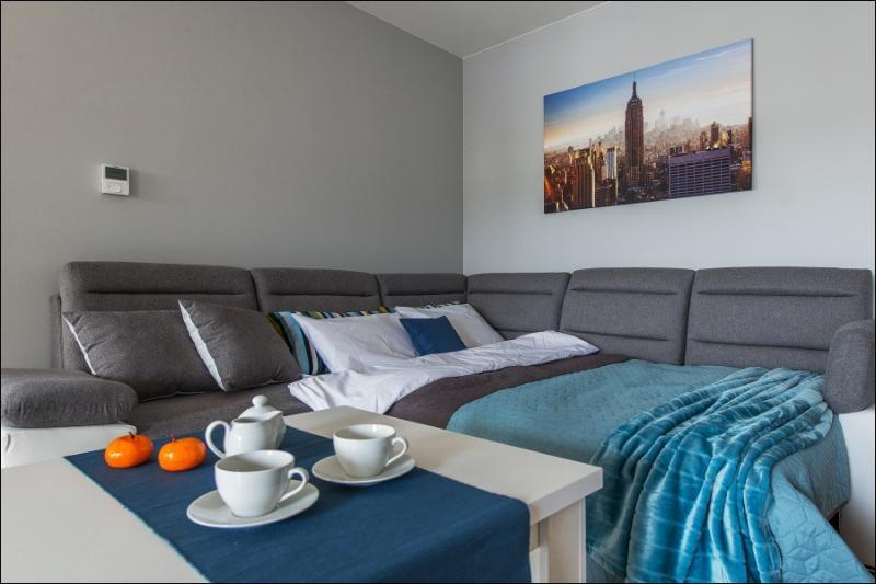 P&O Serviced Apartments Solec Warschau Buitenkant foto
